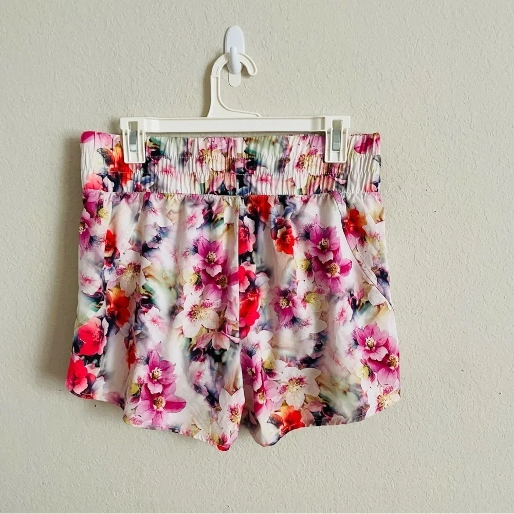 Jockey casual Floral Women's sport Shorts size M lined athletic running exercise